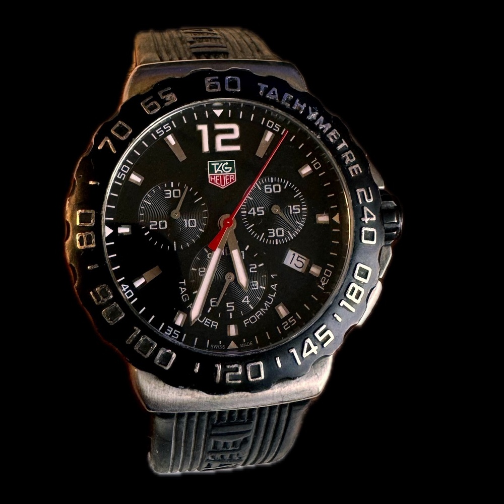 TAG Heuer Men's 'Formula 1' Swiss Quartz Stainless Steel and Rubber Dress Watch